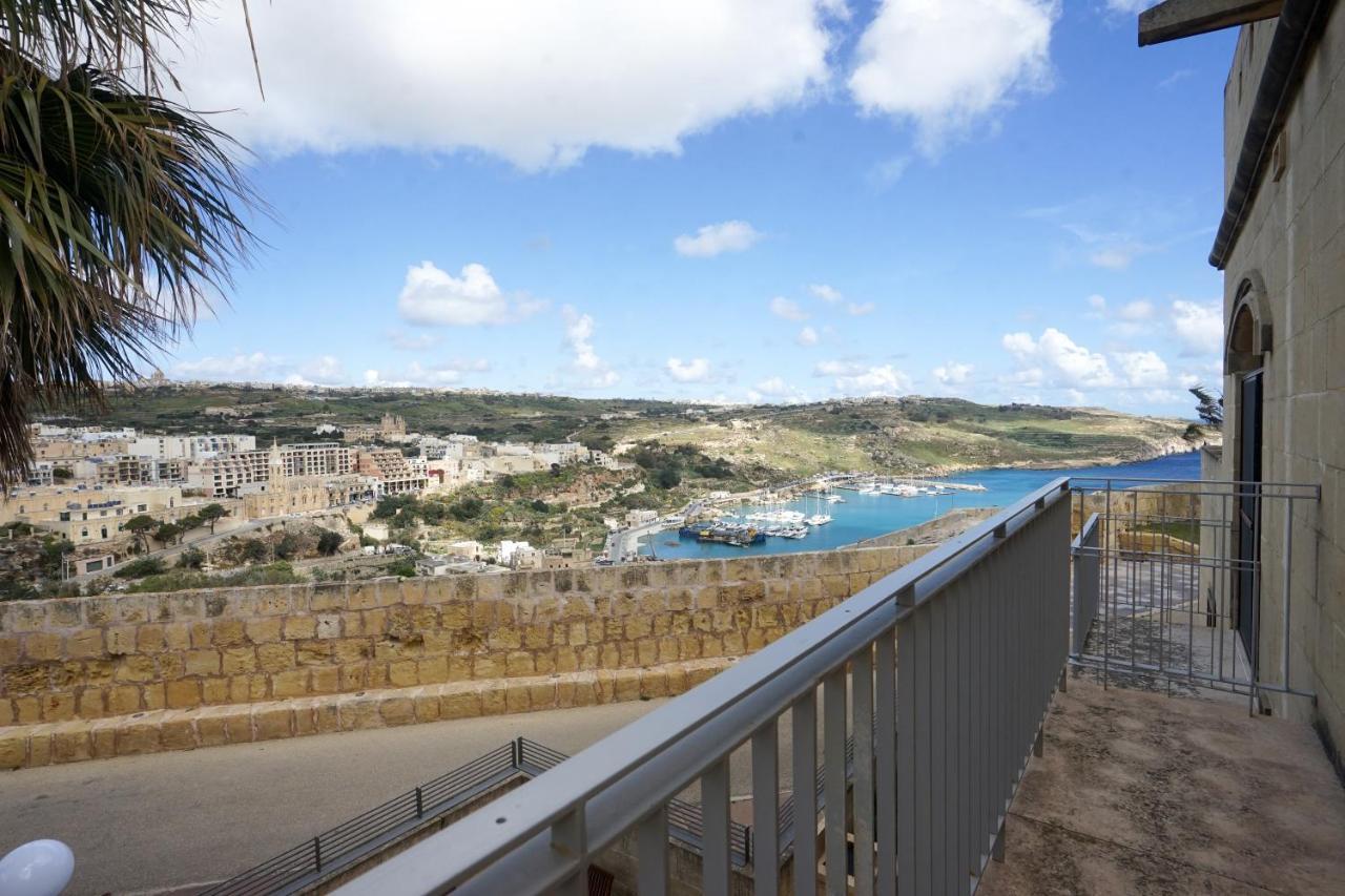 Getawaynpetto Private Duplex Maisonette With Jacuzzi Hot Tub Mgarr Eksteriør bilde