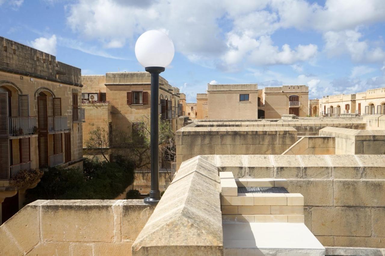 Getawaynpetto Private Duplex Maisonette With Jacuzzi Hot Tub Mgarr Eksteriør bilde